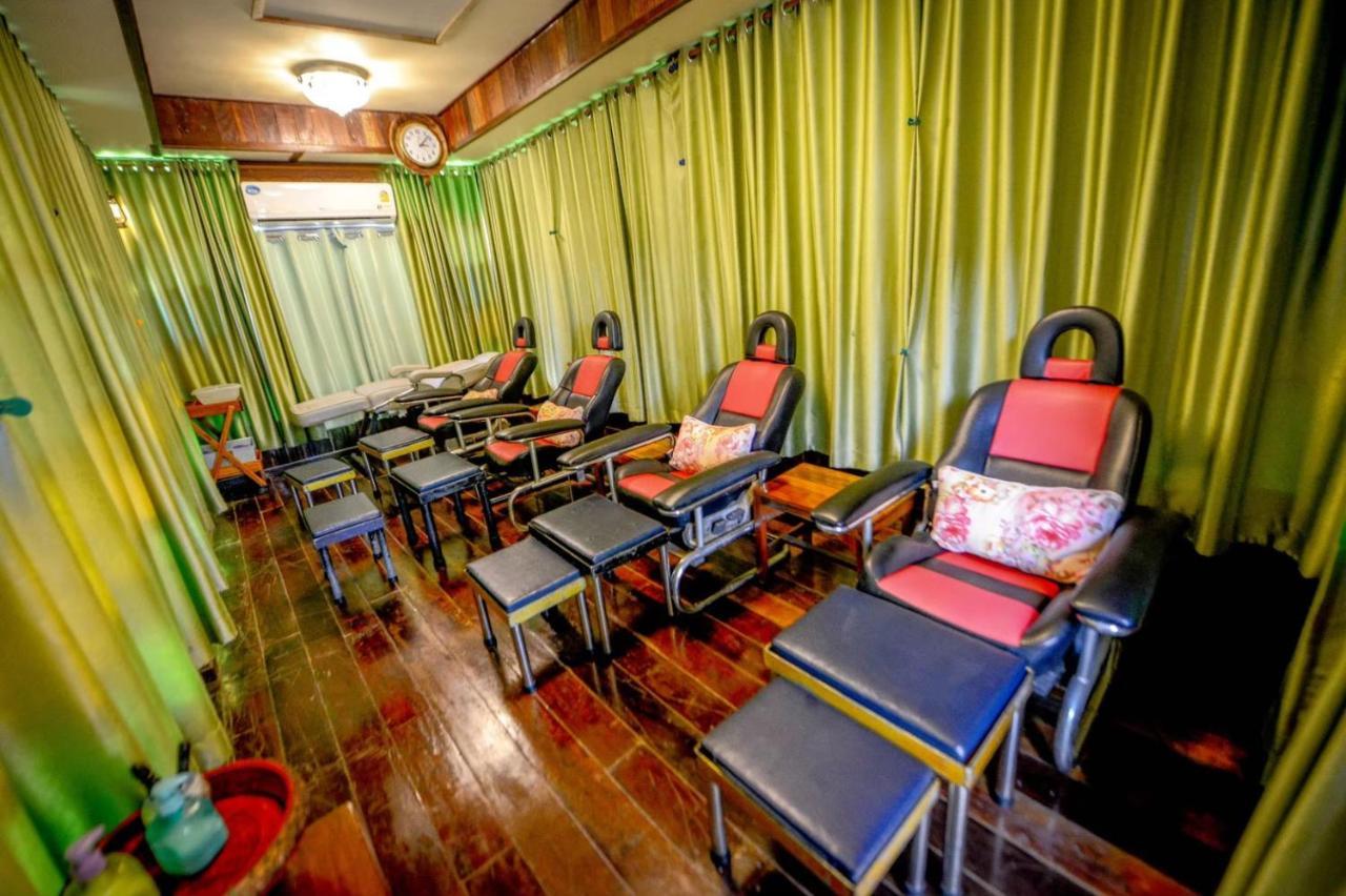 MRK Resort&Massage Lop Buri Exterior foto