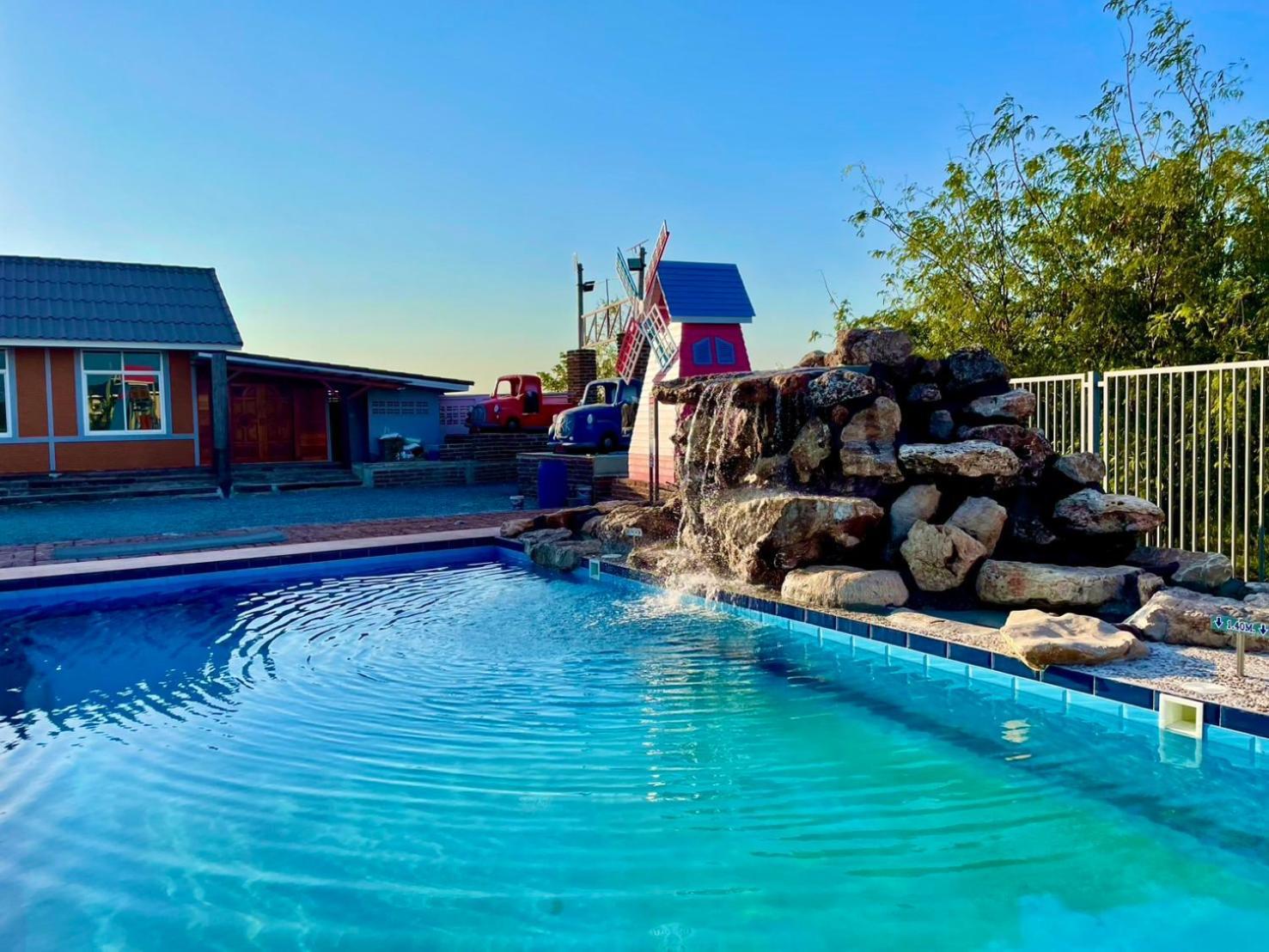 MRK Resort&Massage Lop Buri Exterior foto